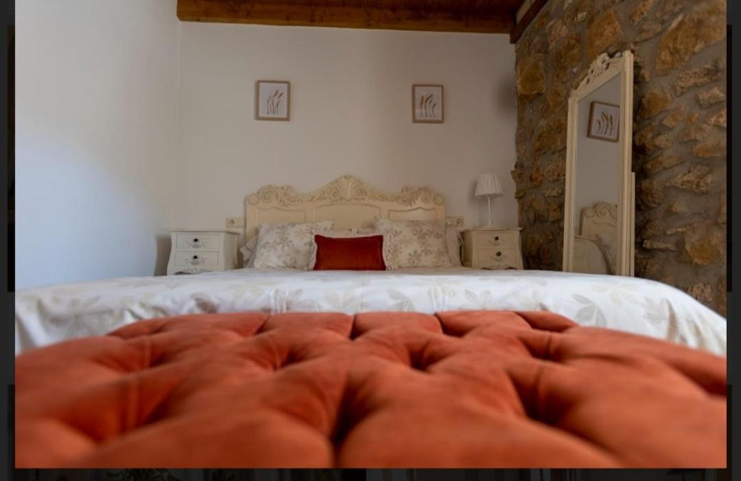 Hotel Rural En Las Cascadas De Tobera ภายนอก รูปภาพ