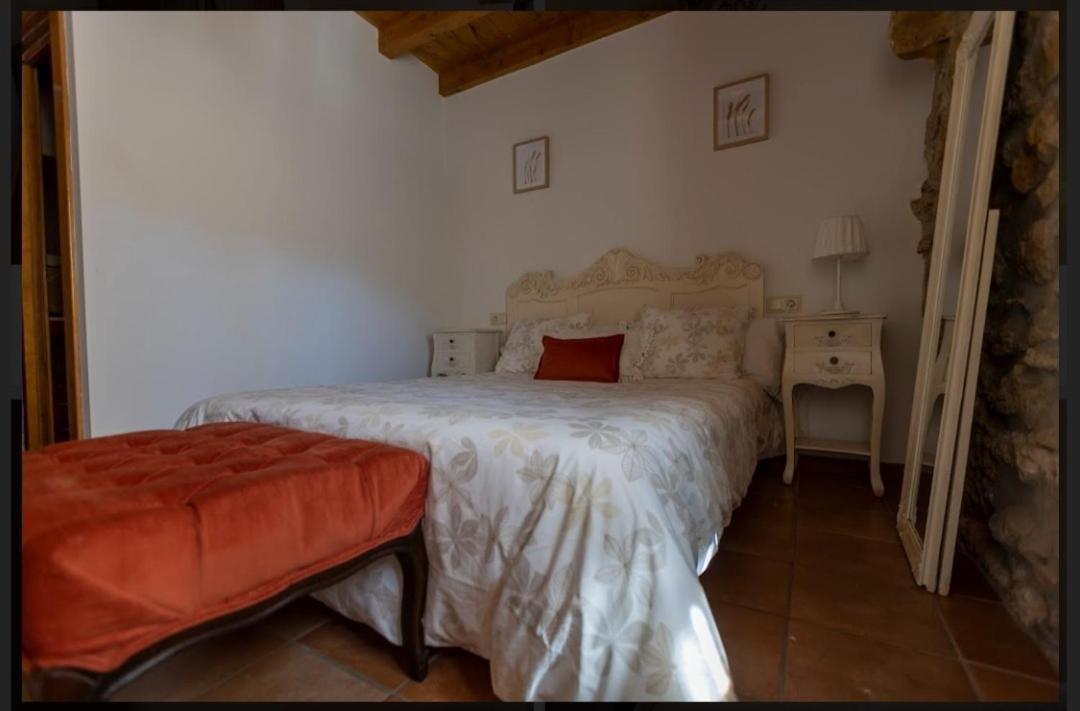 Hotel Rural En Las Cascadas De Tobera ภายนอก รูปภาพ