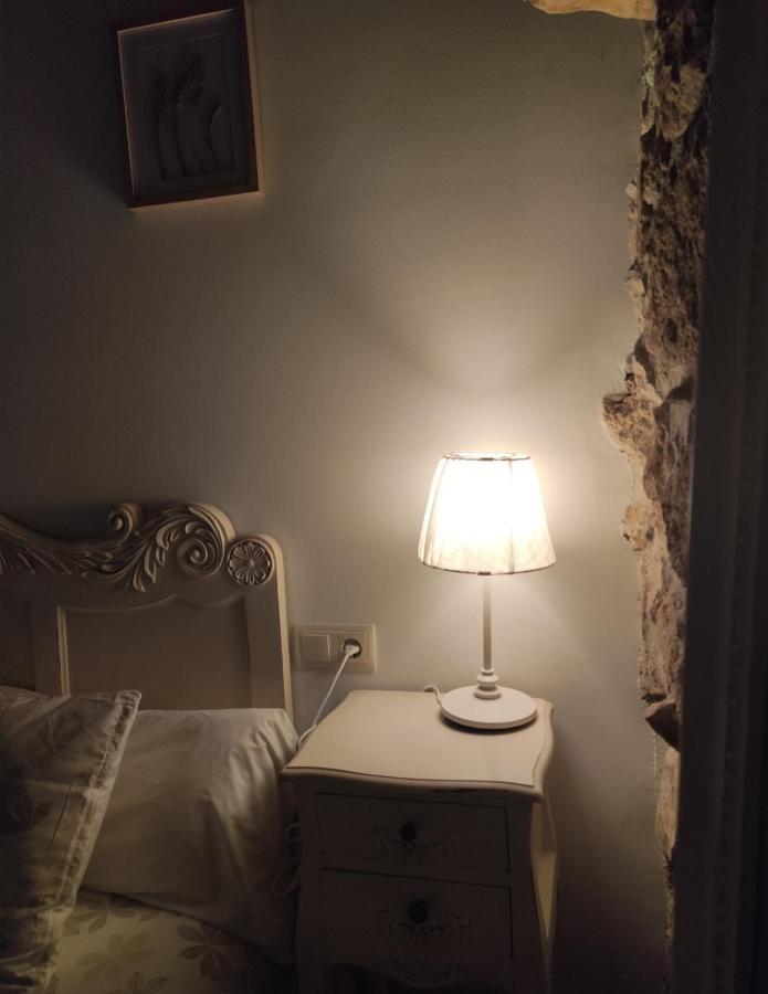 Hotel Rural En Las Cascadas De Tobera ภายนอก รูปภาพ