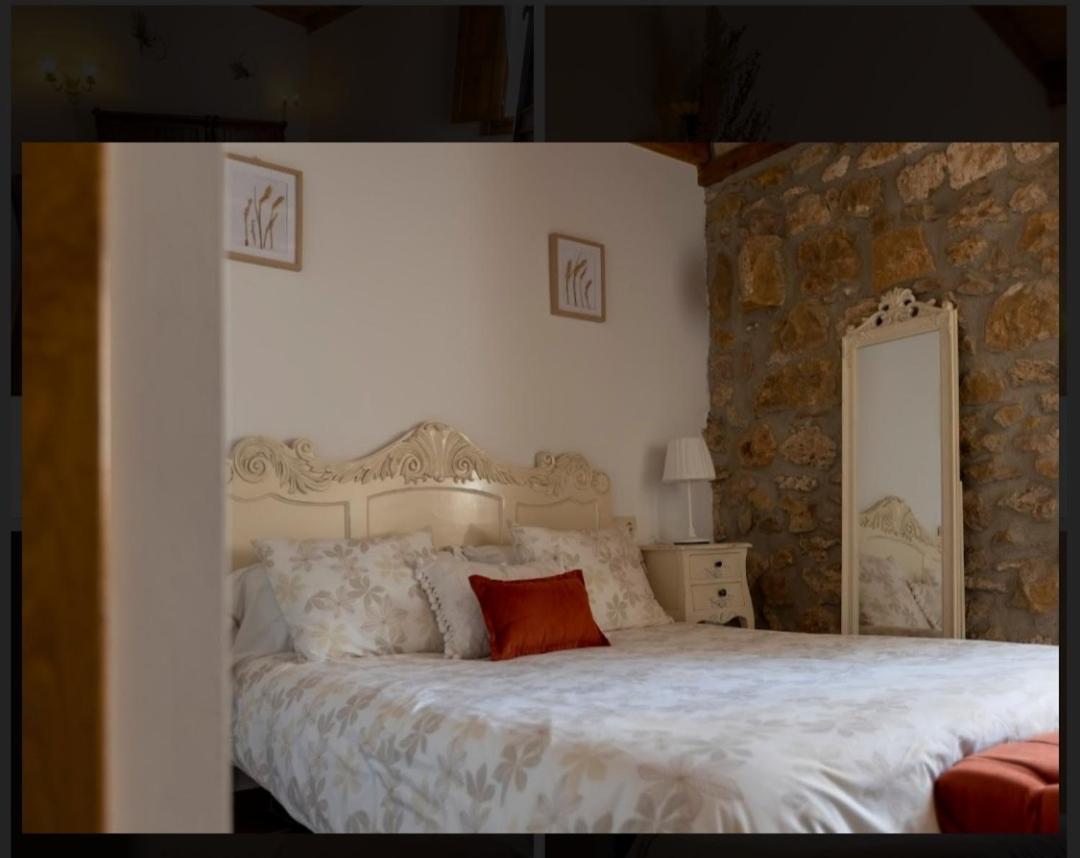 Hotel Rural En Las Cascadas De Tobera ภายนอก รูปภาพ