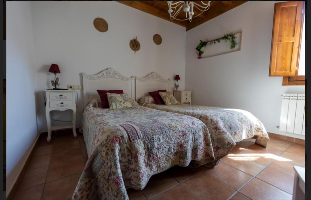 Hotel Rural En Las Cascadas De Tobera ภายนอก รูปภาพ