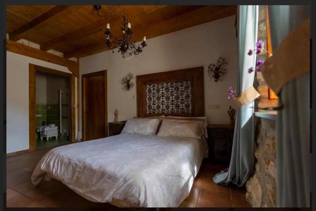 Hotel Rural En Las Cascadas De Tobera ภายนอก รูปภาพ
